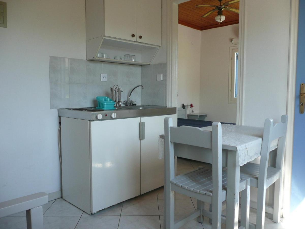 Armonia Apartments Vasilikí Habitación foto